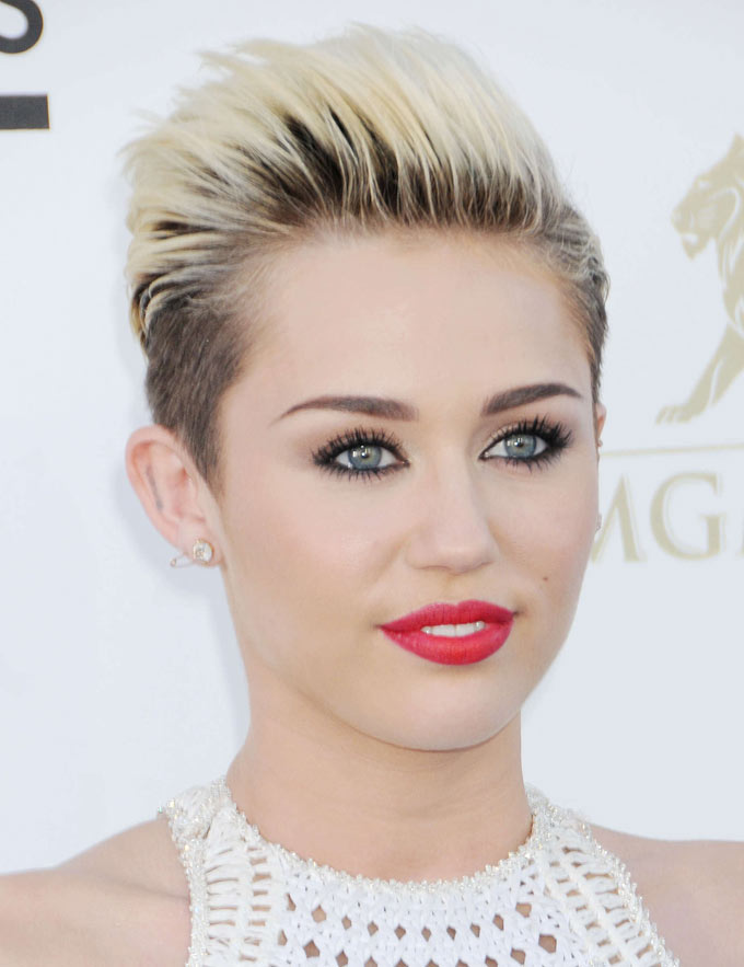 Miley-Cyrus-2013