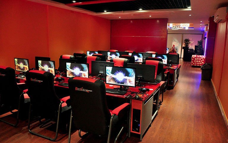 Cyber Cafe Activities - Things to Do for Malaysian